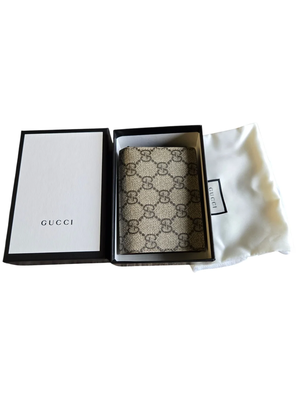 Gucci GG Supreme Cat Canvas Wallet in Pink - Picture 2 of 9